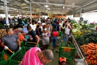 ¿Cuáles son los productos que más está comprando la gente hoy en el Merca Santo Domingo?